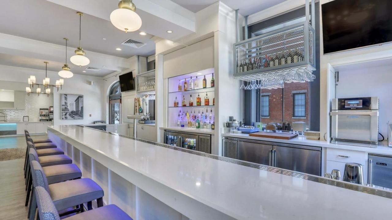 Staybridge Suites Savannah Historic District By Ihg Екстер'єр фото