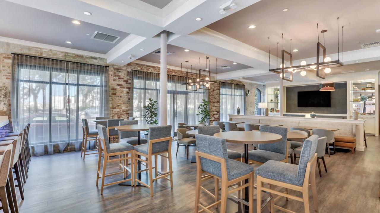 Staybridge Suites Savannah Historic District By Ihg Екстер'єр фото