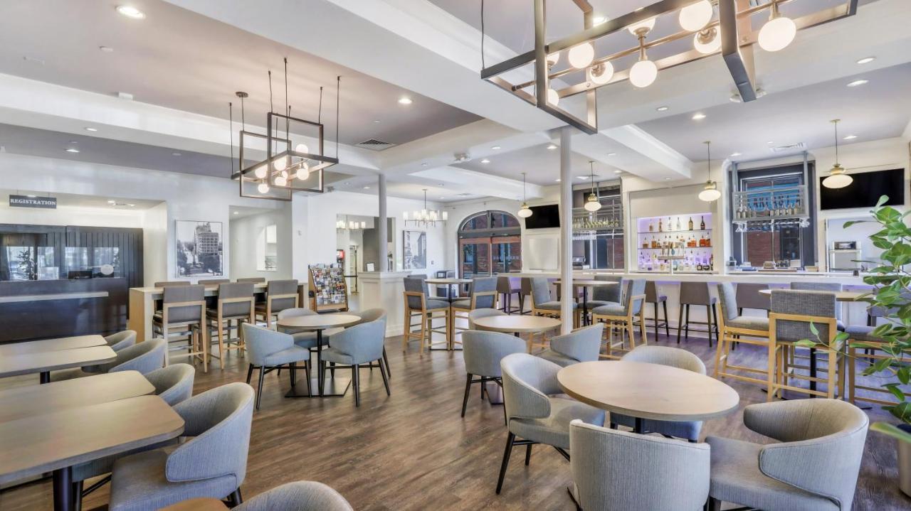 Staybridge Suites Savannah Historic District By Ihg Екстер'єр фото