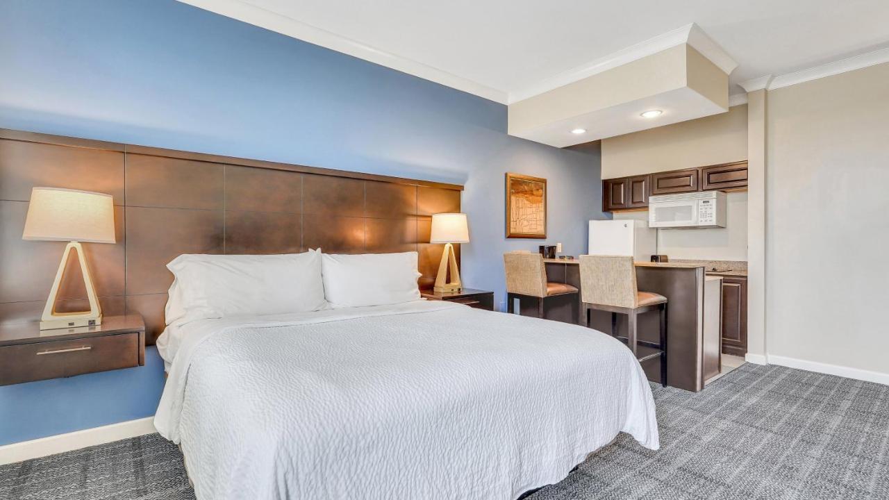 Staybridge Suites Savannah Historic District By Ihg Екстер'єр фото