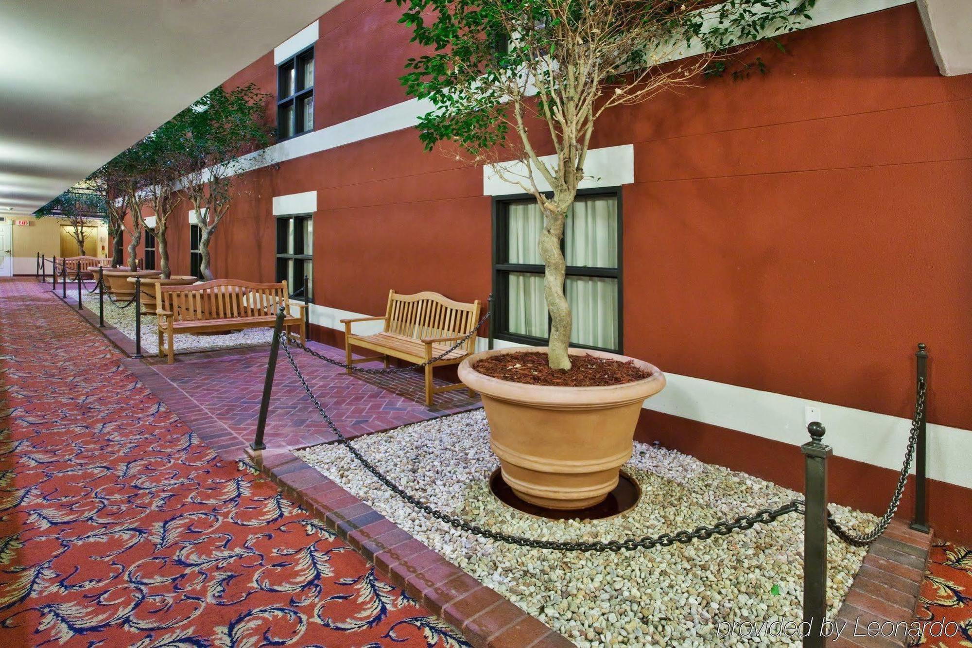 Staybridge Suites Savannah Historic District By Ihg Екстер'єр фото