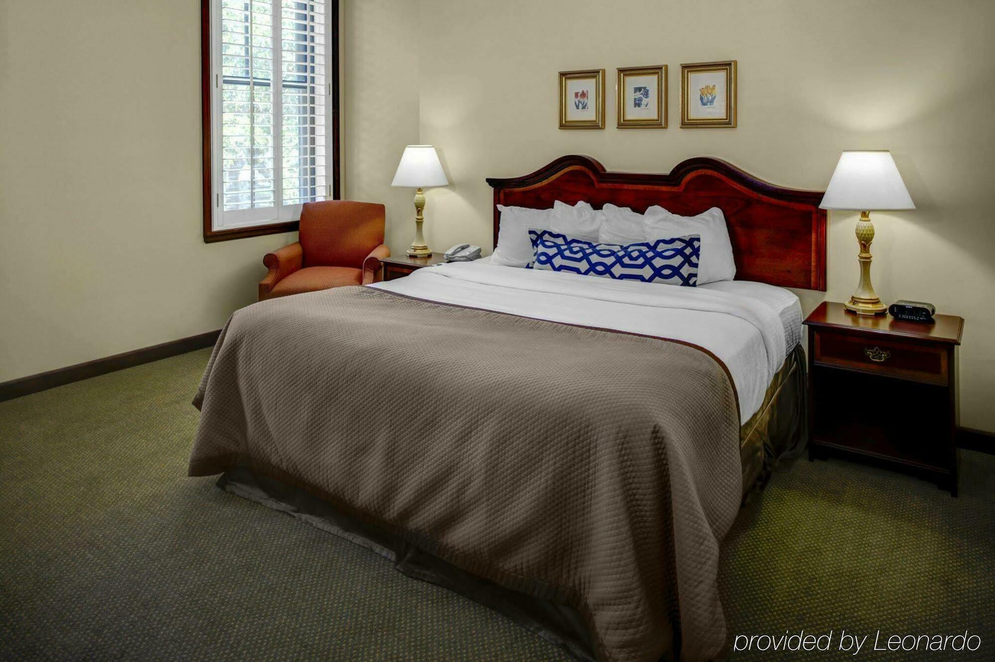 Staybridge Suites Savannah Historic District By Ihg Екстер'єр фото
